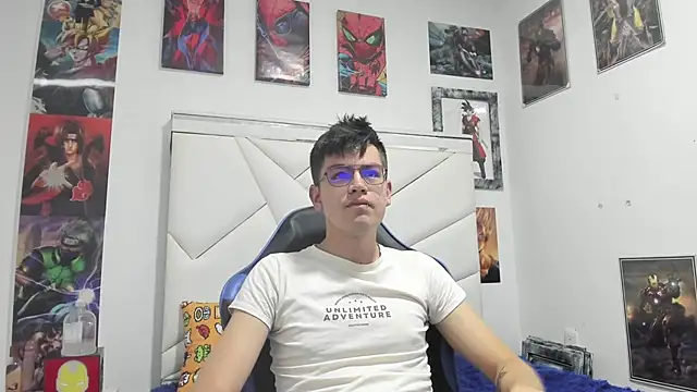 Snapshot of NICK_VERS chatting on 11.07.25 NICK VERS online show from 11.07.25