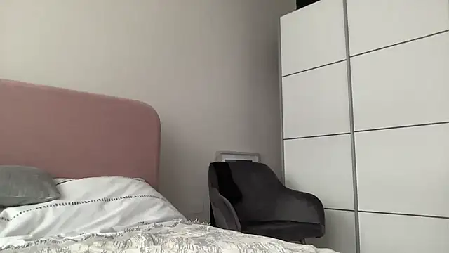 Snapshot of HotLdyllic chatting on 11.05.25 HotLdyllic online show from 11.05.25