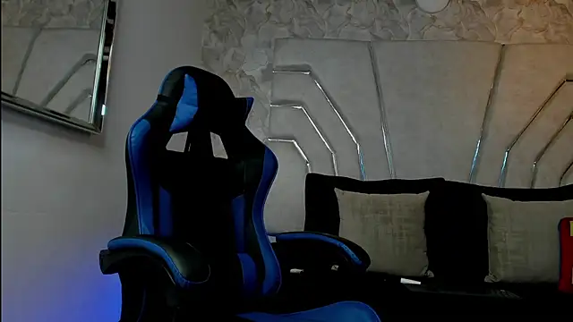 MAXTHOMSON online show from 04.25.26