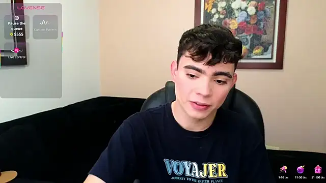 petitegigant33 online show from 11.02.25