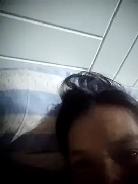 Snapshot of _simplecristy_ chatting on 10.31.25  simplecristy  online show from 10.31.25