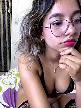 liahot69 online show from 11.22.25