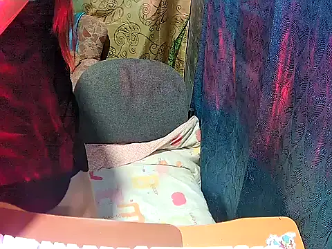 yumi-meya online show from 01.12.26