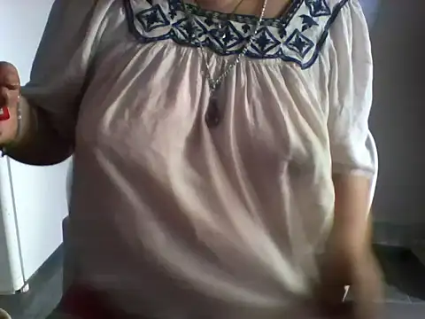 Snapshot of Jadeinthesky chatting on 11.03.25 Jadeinthesky online show from 11.03.25