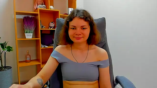 Snapshot of Stella-Maers chatting on 06.19.26 Stella-Maers online show from 06.19.26