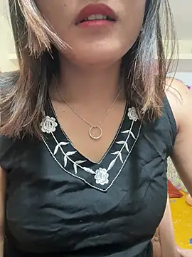 Snapshot of maira_33 chatting on 07.29.26 maira 33 online show from 07.29.26