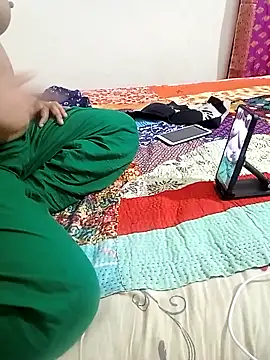 Snapshot of Lema-00 chatting on 02.16.26 Lema-00 online show from 02.16.26