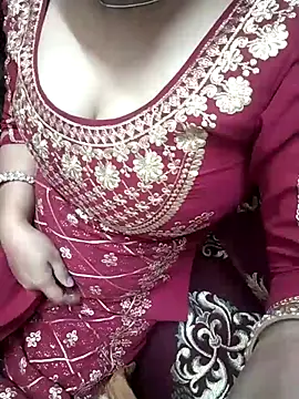 Snapshot of Cute_Angel_1 chatting on 11.06.25 Cute Angel 1 online show from 11.06.25