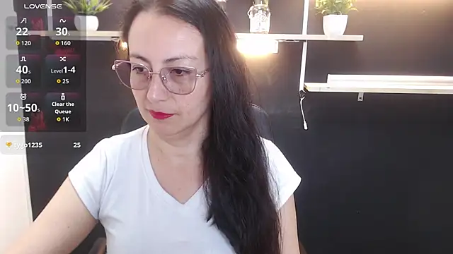 Lauryn Jones online show from 03.30.26