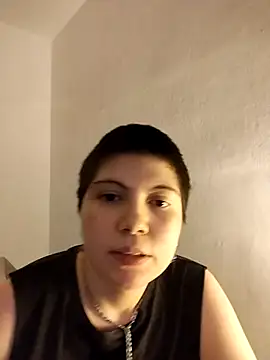 mollypop  online show from 11.05.25