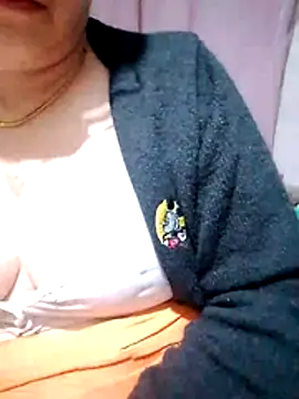 small-house123 online show from 12.19.25