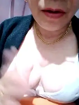 small-house123 online show from 12.20.25