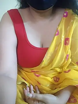 Snapshot of mouni499 chatting on 05.13.26 mouni499 online show from 05.13.26