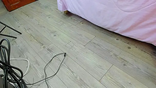 Snapshot of kendra_london chatting on 02.21.26 kendra london online show from 02.21.26