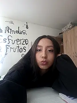 naughtygoddesss  online show from 11.28.25