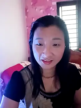 Snapshot of wees-lind chatting on 02.23.26 wees-lind online show from 02.23.26