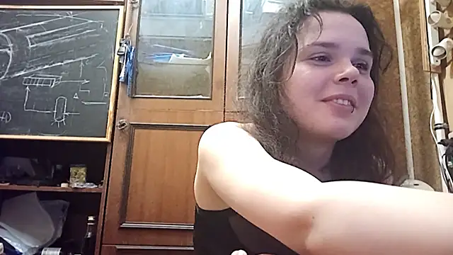 Snapshot of RosaleeSwint chatting on 11.03.25 RosaleeSwint online show from 11.03.25