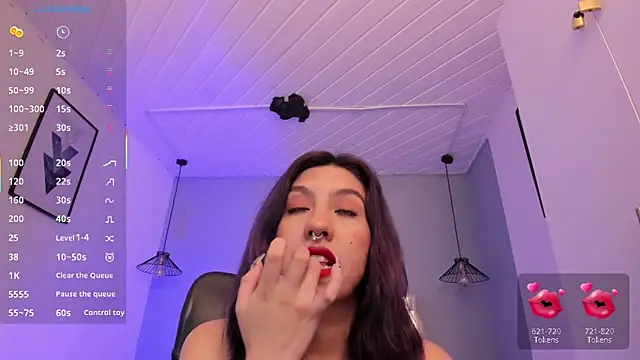 zoe-moreau online show from 03.05.26