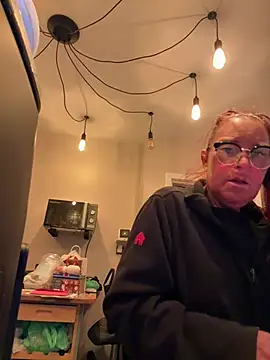 Snapshot of Angel-LinaX chatting on 01.14.26 Angel-LinaX online show from 01.14.26