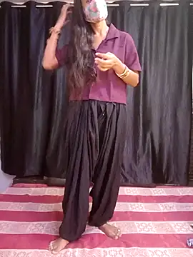 Snapshot of Soni_bhabhiji12 chatting on 11.08.25 Soni bhabhiji12 online show from 11.08.25