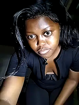 Snapshot of SweetSavage18 chatting on 03.20.26 SweetSavage18 online show from 03.20.26