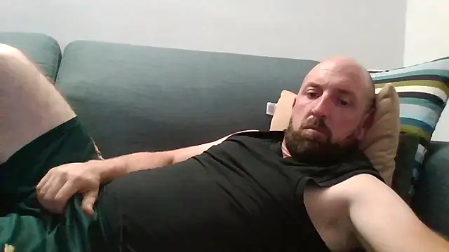 Snapshot of luca_beech88 chatting on 05.18.26 luca beech88 online show from 05.18.26