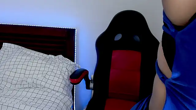 Snapshot of vanessa_saquirt chatting on 02.14.26 vanessa saquirt online show from 02.14.26