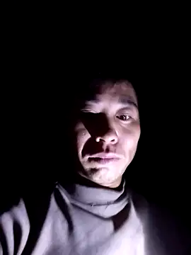 Snapshot of Kevin-n chatting on 11.03.25 Kevin-n online show from 11.03.25