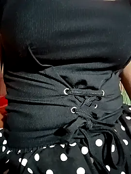 LenaLy2k online show from 11.28.25