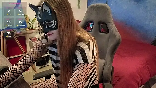 ScarletKitsunyaa online show from 03.17.26