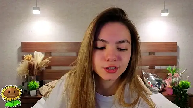 Snapshot of MargieDavidson chatting on 02.16.26 MargieDavidson online show from 02.16.26