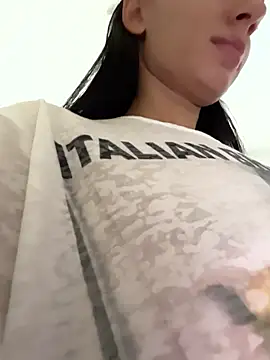 VickyM99 online show from 12.04.25