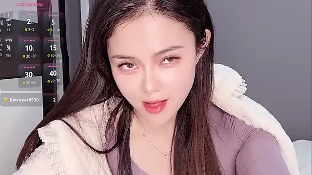 Yesenia- online show from 11.20.25