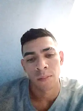 Snapshot of Drian1010 chatting on 11.03.25 Drian1010 online show from 11.03.25