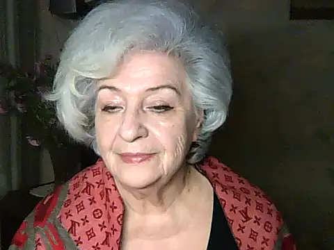 ValeriaKroww online show from 11.13.25