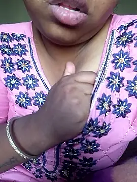 Snapshot of Mathi_cam chatting on 04.02.26 Mathi cam online show from 04.02.26