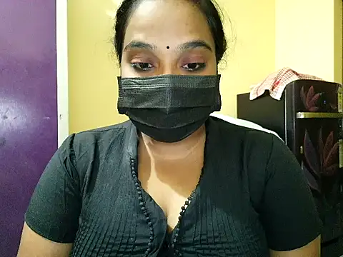 Snapshot of Mathi_cam chatting on 06.16.26 Mathi cam online show from 06.16.26