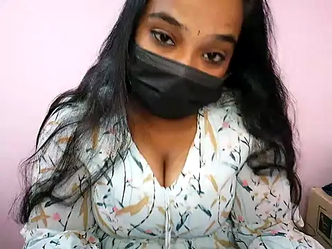 Snapshot of Mathi_cam chatting on 06.18.26 Mathi cam online show from 06.18.26
