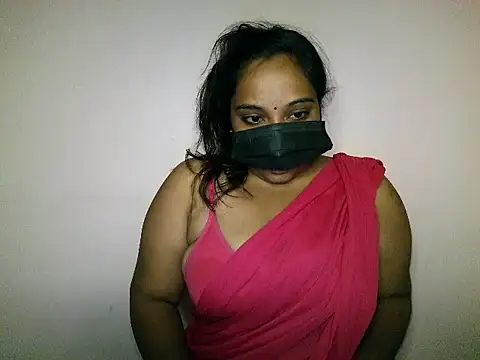 Snapshot of Mathi_cam chatting on 07.08.26 Mathi cam online show from 07.08.26