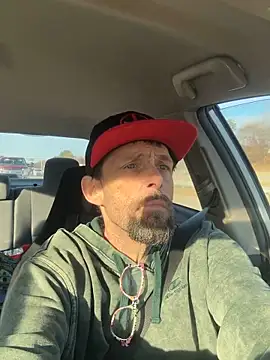 biggdaddyandqueenn online show from 12.22.25