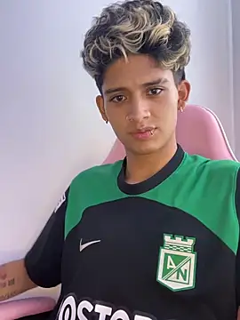 MassimoAlessandro online show from 11.03.25