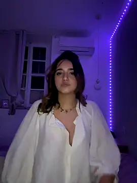 Snapshot of zoe_rss chatting on 11.14.25 zoe rss online show from 11.14.25