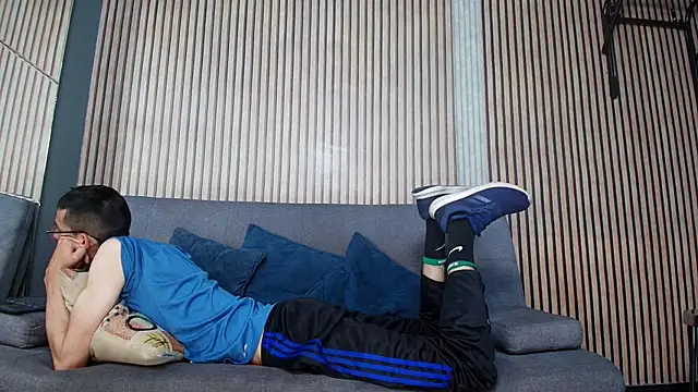 ZyroNight online show from 12.18.25