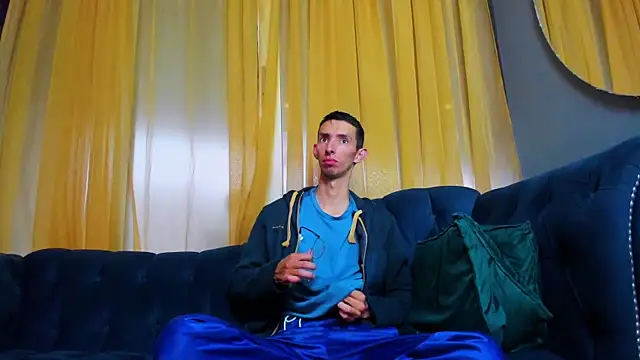 ZyroNight online show from 01.10.26