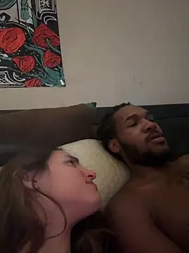 Snapshot of secretknight_Mrmask chatting on 11.04.25 secretknight Mrmask online show from 11.04.25