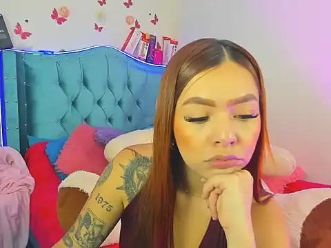 Aurora sky9 online show from 02.06.26