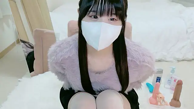 Snapshot of im_hina2 chatting on 11.19.25 im hina2 online show from 11.19.25