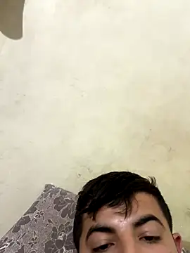 Snapshot of Muvvt chatting on 11.08.25 Muvvt online show from 11.08.25