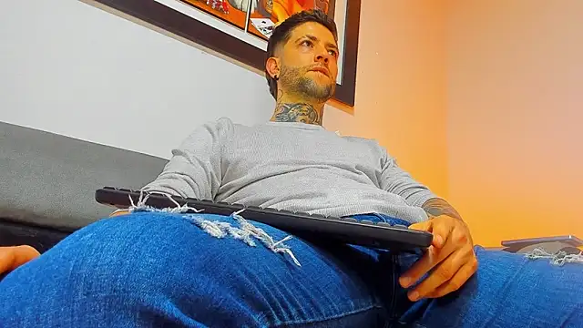 Supreme Alpha online show from 11.04.25