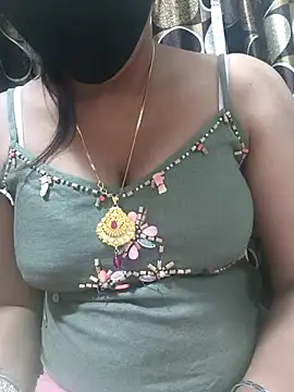 Snapshot of collagesonam chatting on 11.21.25 collagesonam online show from 11.21.25